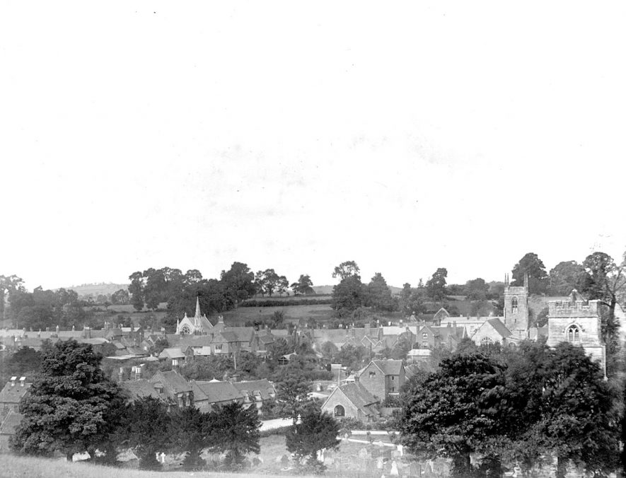 View over Henley in Arden from The Mount.  1890s |  IMAGE LOCATION: (Warwickshire Museums. Photographic Collections.)