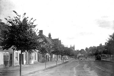Henley in Arden.  High Street