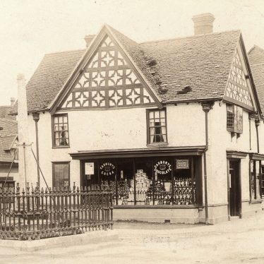 Henley in Arden.  Market cross