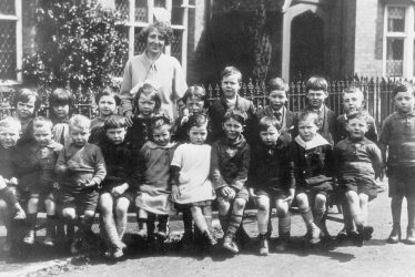 Preston on Stour.  Group of schoolchildren