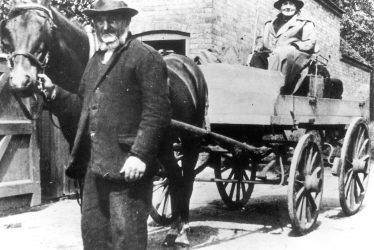 Preston on Stour.  Mr. Thomas Walton, carrier