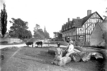 Long Itchington.  Village view
