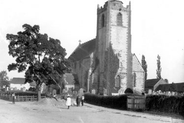 Long Itchington.  Holy Trinity church