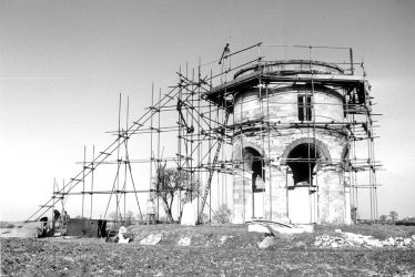 Chesterton.  Windmill undergoing restoration