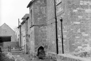 Bishops Itchington.  Old Town Farm