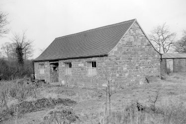 Bishops Itchington.  Barn at Old Town Farm