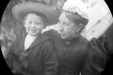 Brailes, Lower.  Marshall Findlay and Mrs Fox