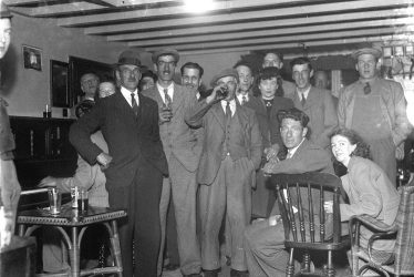 Haselor.  Crown Inn, party