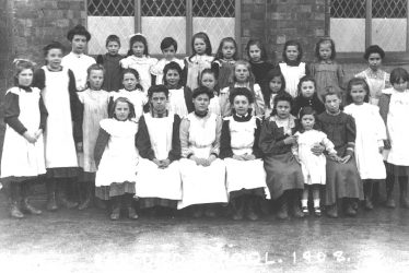 Barford.  School Pupils