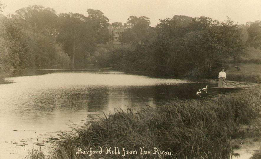 Barford Hill seen from the River Avon.  1900s |  IMAGE LOCATION: (Warwickshire County Record Office)