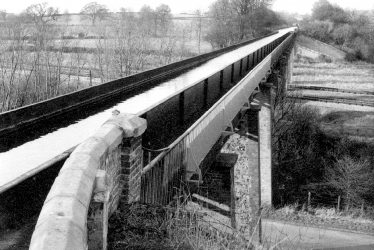 Bearley.  Aqueduct