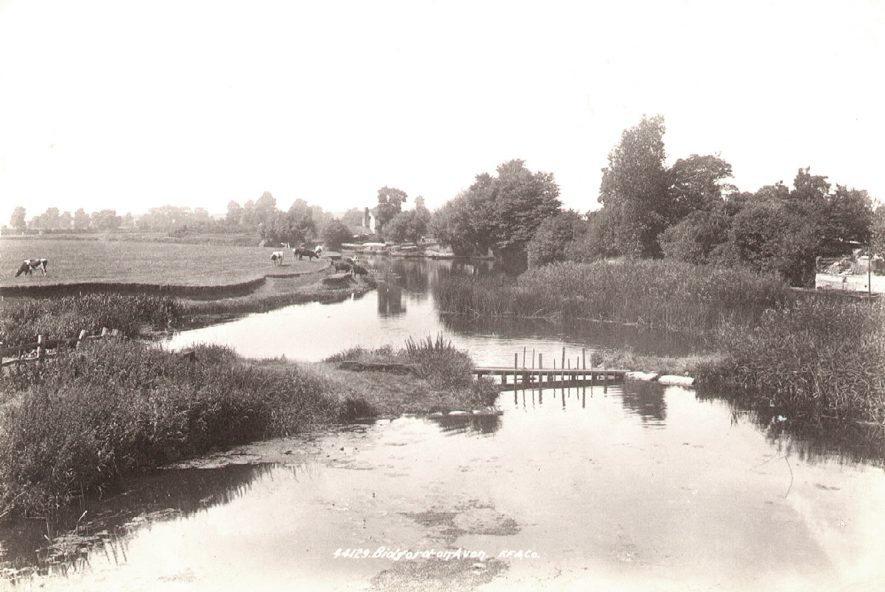 The river at Bidford on Avon.  1899 |  IMAGE LOCATION: (Warwickshire County Record Office)