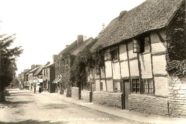 Bidford on Avon.  High Street