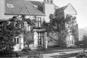 Birdingbury.  Hall