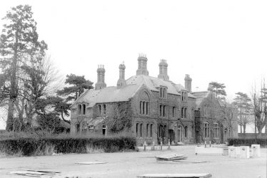 Budbrooke.  Barracks