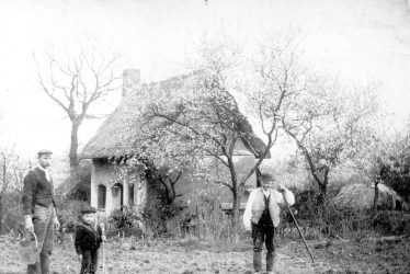 Hampton on the Hill.  Hilltop Cottage