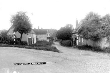 Bubbenhall.  Cottages