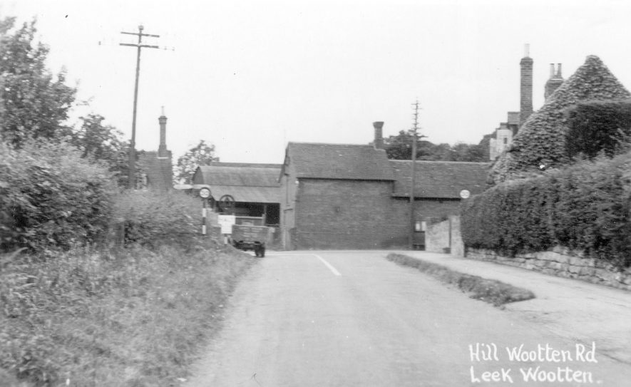 Farm house and buildings, Hill Wootton Road, Leek Wootton.  1940s |  IMAGE LOCATION: (Warwickshire County Record Office)