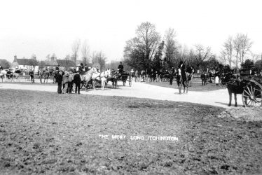 Long Itchington.  Hunt meet