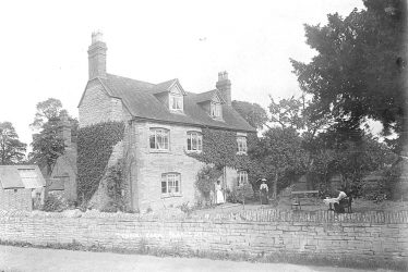 Marlcliff.  The Hamlet