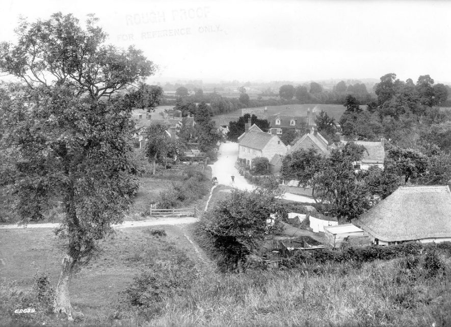 A view of Marcliff, taken from Marcliff Hill looking north.  Circa 1910 |  IMAGE LOCATION: (Warwickshire County Record Office)