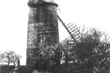 Norton Lindsey.  Windmill