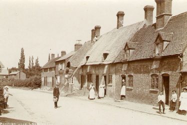 Radford Semele.  Cottages