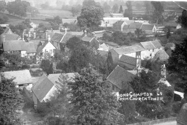 Long Compton.  Village view