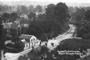 Long Compton.  Village view