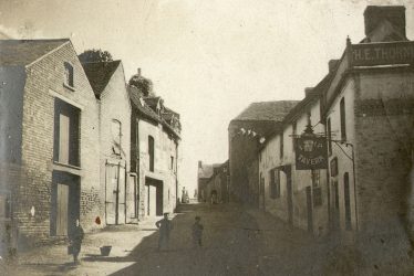 Warwick.  Bowling Green Street
