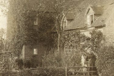 Preston Bagot.  Family home of T. Kemp