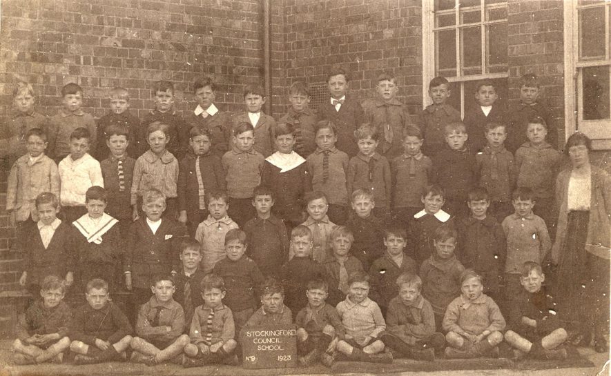 Group photograph of class 9 at Stockingford Council School, Nuneaton.  1923 |  IMAGE LOCATION: (Warwickshire County Record Office)