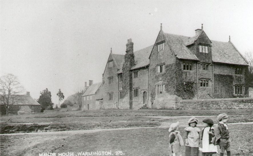 The Manor House, Warmington.  1900s |  IMAGE LOCATION: (Warwickshire County Record Office)