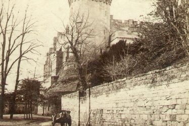 Warwick.  Castle, Caesar's Tower