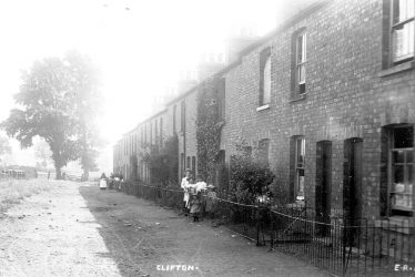 Clifton upon Dunsmore.  Village street