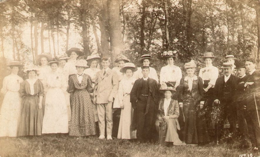St Paul's Church Sunday School teachers, Warwick.  1909 |  IMAGE LOCATION: (Warwickshire County Record Office)