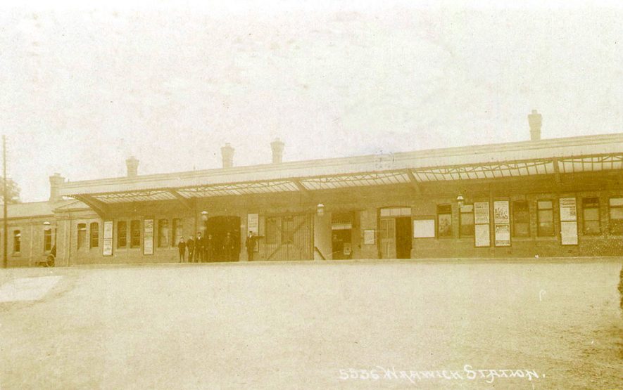 Warwick Railway Station.  1906 |  IMAGE LOCATION: (Warwickshire County Record Office)