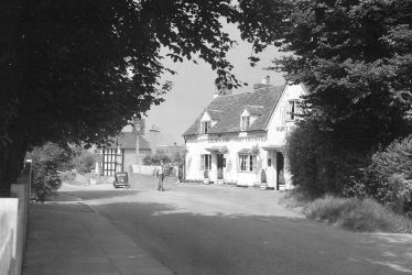 Claverdon.  Crown Inn