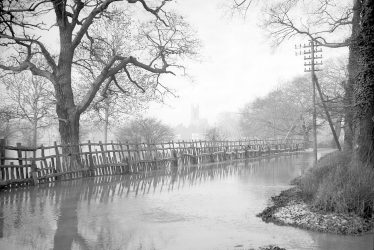 Hampton Lucy.  Floods