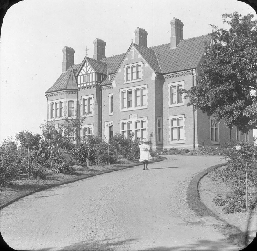 Exterior view of Red Hill House and gardens, Clifford Chambers.  1901 |  IMAGE LOCATION: (Warwickshire County Record Office)