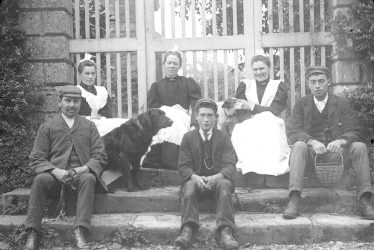 Clifford Chambers.  Servants at The Manor