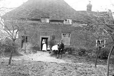 Clifford Chambers.  Close Cottage