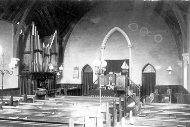 Dunnington.  Baptist Chapel, interior
