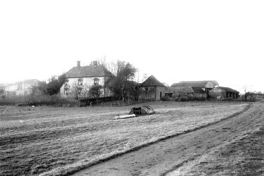 Farnborough.  Dasset Fields Farm