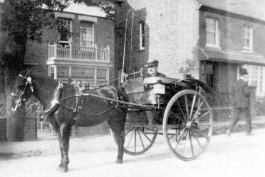 Polesworth.  Pony and trap in Station Road