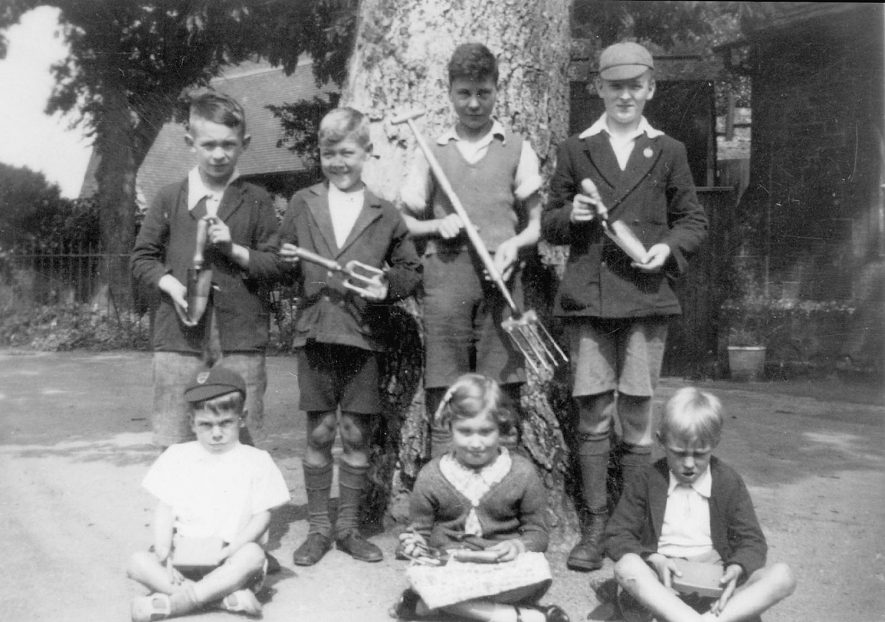 Children prize-winners at parents day, Radway.  July 28th 1937 |  IMAGE LOCATION: (Warwickshire County Record Office)