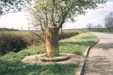 Edgehill.  Memorial