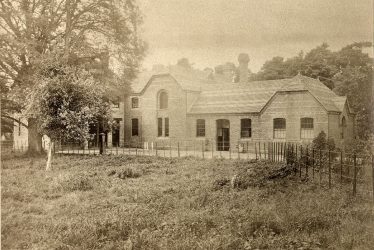 Eathorpe.  Hall stable block