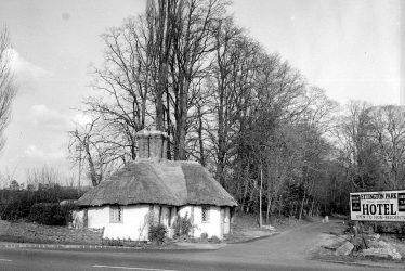 Ettington.  Ettington Park, lodge