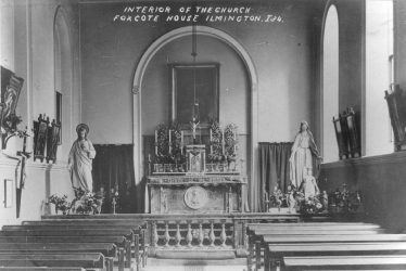 Ilmington.  Foxcote House church interior